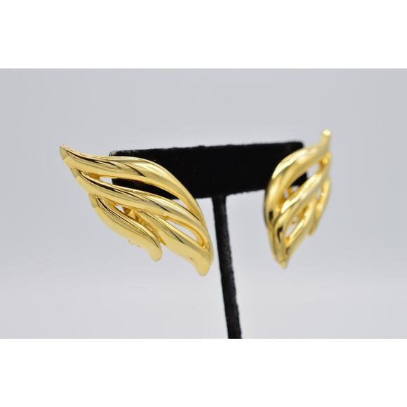 Givenchy Vintage Clip Earrings Shiny Gold Winged Heavy Chunky Signed Runway BinW - Picture 4 of 10